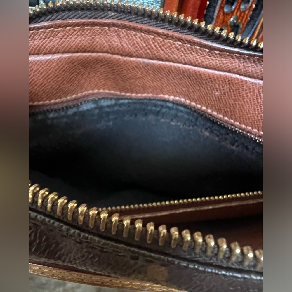 Louis Vuitton Marley Dragonne Wristlet - Picture 7 of 10
